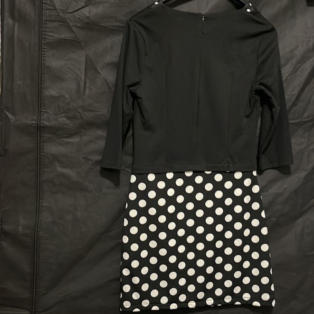 Dress - Picture 5 of 7